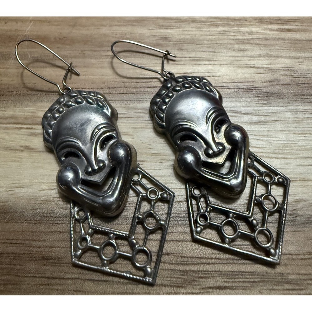 Vtg Silver JESTER Clown 1.75" Earrings Dangle Statement Funky Artsy Theaterā